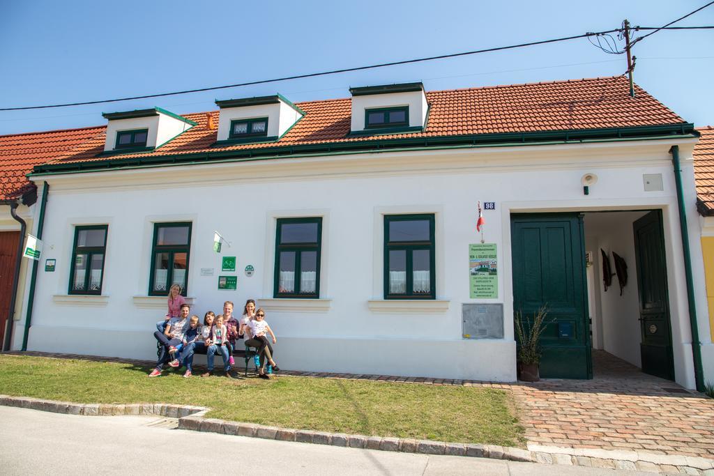 Winzerhof Kuessler - Weinviertel Ξενοδοχείο Stillfried Εξωτερικό φωτογραφία