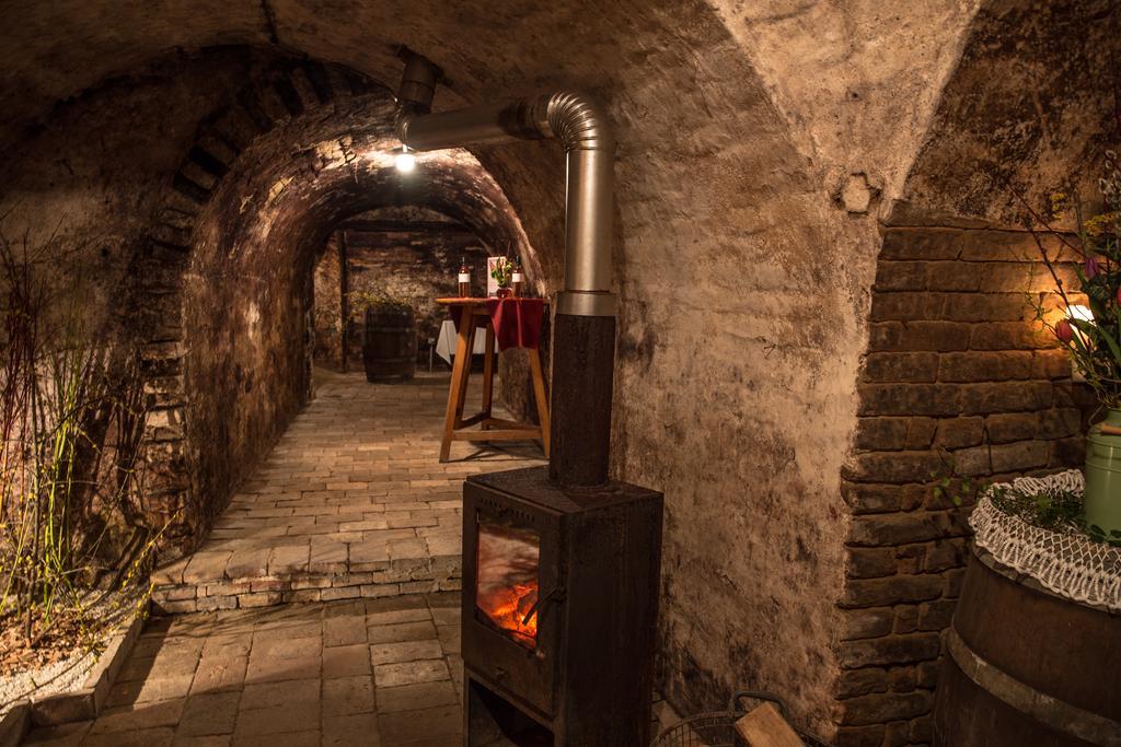 Winzerhof Kuessler - Weinviertel Ξενοδοχείο Stillfried Εξωτερικό φωτογραφία